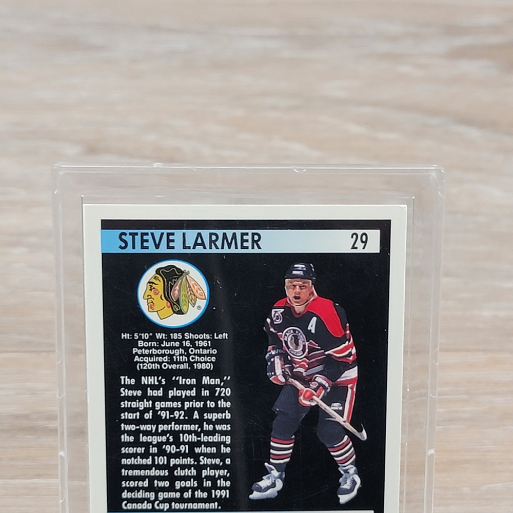 Steve Larmer Chicago Blackhawks 1991 Pinnacle Autographed Hockey Card - Picture 6 of 6